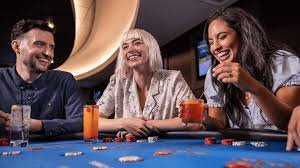 Evolution Gaming live blackjack table streamed on yowes slot mobile app